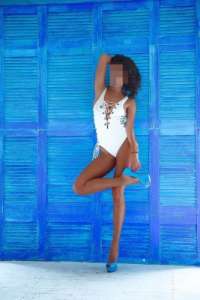 Arzuların Şelalesi, Bakışların Büyüleyiciliği: Rus Escort