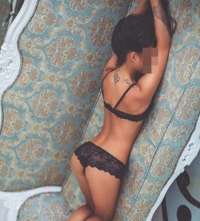 Büyüleyici ve Tutkulu Türk Escort: Arzulu Görüşmeler