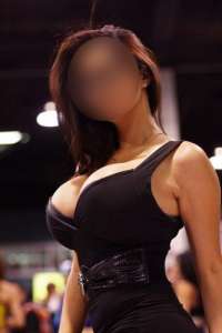 Eksantrik ve Tutkulu Bir Gece Arap Escort ile