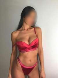 Eşsiz ve Çarpıcı Zenci Escort Bayanla Özel Gece Deneyimi