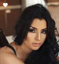 Etkileyici ve Karizmatik Türk Escort: Özgün, Enerjik ve Baş Döndürücü