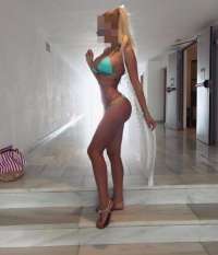 İzmir Zenci Escort Ariel ile Eşsiz Anlarınızın Keyfini Çıkarın