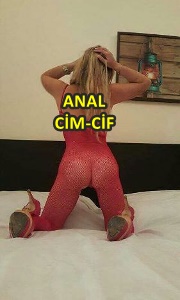 Muhteşem Güzelliği İle Zenci Escort Bella