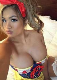 Özbek Escort'ta Nerede Olağanüstü Güzellikte Bir Kadın Olduğumu Keşfet